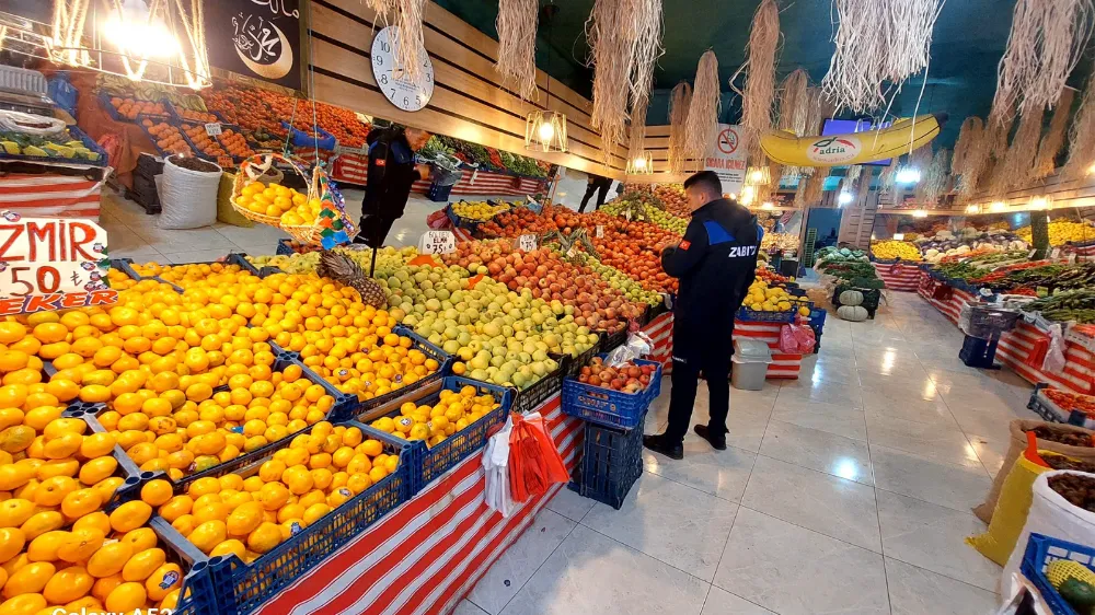 ŞUHUT’TA MANAVLARA ETİKET UYARISI YAPILDI