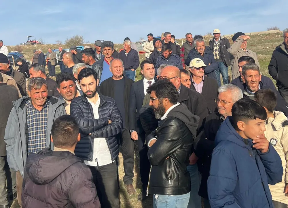 Taşoluk’un sesine kulak vermeye çağırıyoruz.