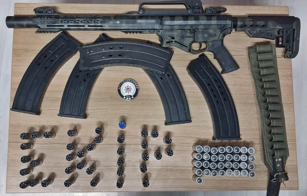 Emniyet Müdürlüğü tarafından  bir haftada 8.356 şahıs, 2.303 araç sorgusu yapıldı