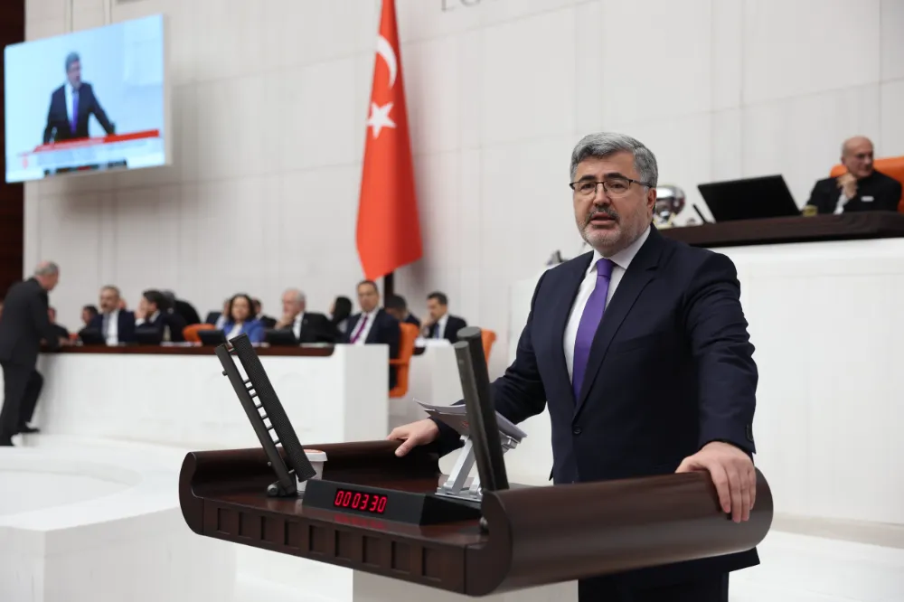 Yargı bağımsızlığıyla yargısal sorumluluğu dengeler.