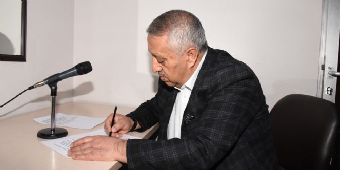 Zeybek; 