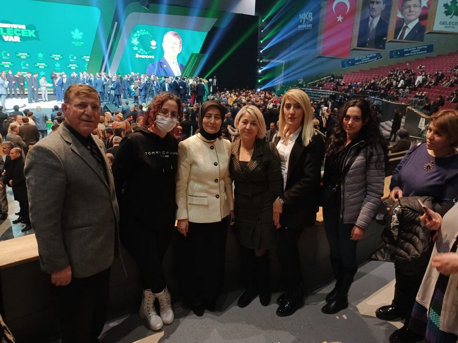 Gelecek Partisi 2. yaşını tam kadro kutladı